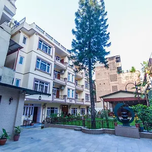 2* Hotel Acme